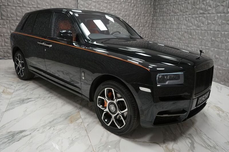 Schwarz Gebraucht 2024 Rolls Royce Cullinan SUV | 489.000 € (Superpreis) - Bild 1/4