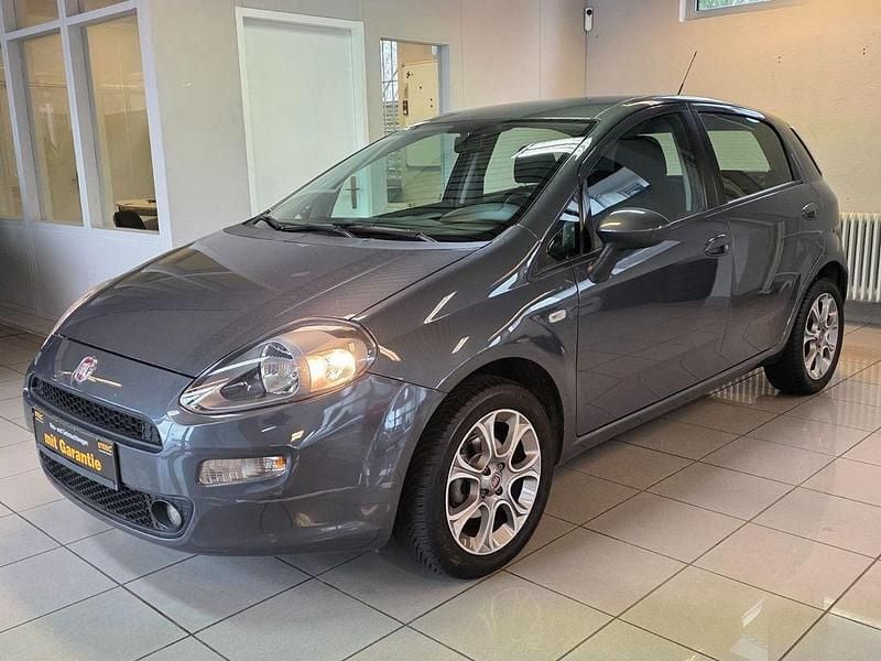 Gebraucht Fiat Punto Lounge 77 PS (56 kW) 2014 Grau Kleinwagen