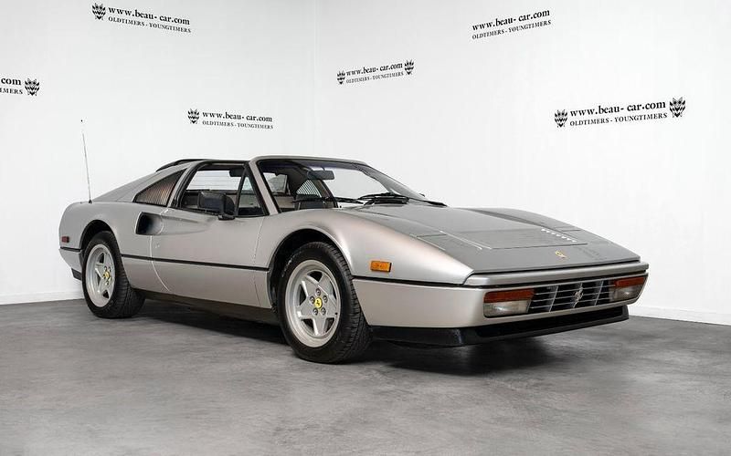 Silber Gebraucht 1986 Ferrari 328 Cabrio | 110.000 € - Bild 1/4