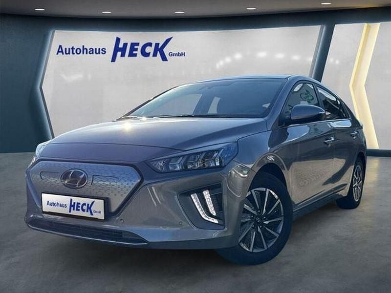 Fluidic metal Gebraucht 2022 Hyundai Ioniq Prime Kleinwagen | 26.900 € - Bild 1/4