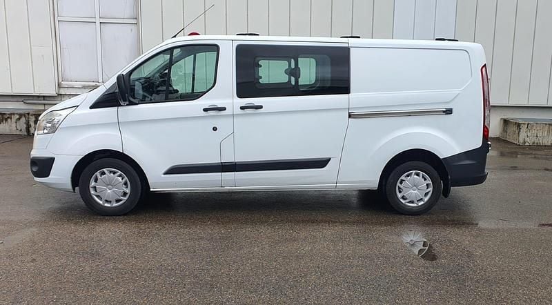 Weiß Gebraucht 2016 Ford Transit Custom Van / Kleinbus | 9.500 € - Bild 1/4