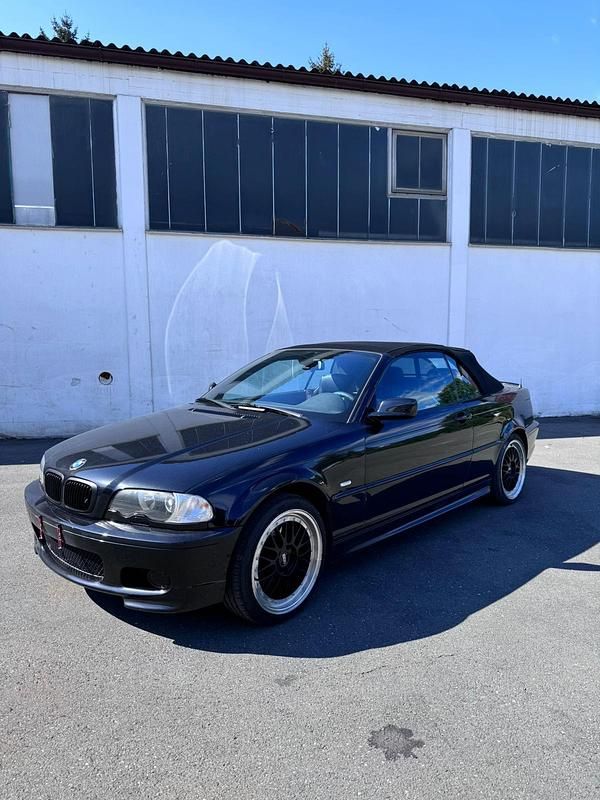 Schwarz Gebraucht 2002 BMW 325 Cabriolet Cabrio | 5.700 € (Fairer Preis) - Bild 1/4