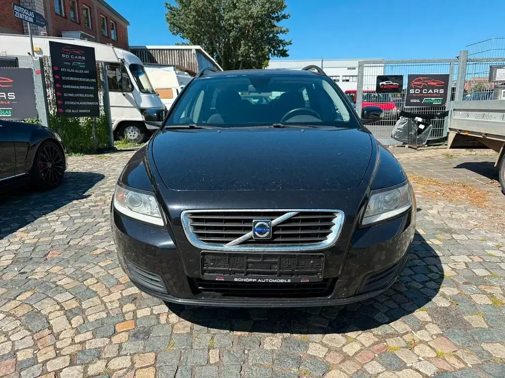 Gebraucht Volvo V50 Kinetic 125 PS (91 kW) 2008 Schwarz Kombi