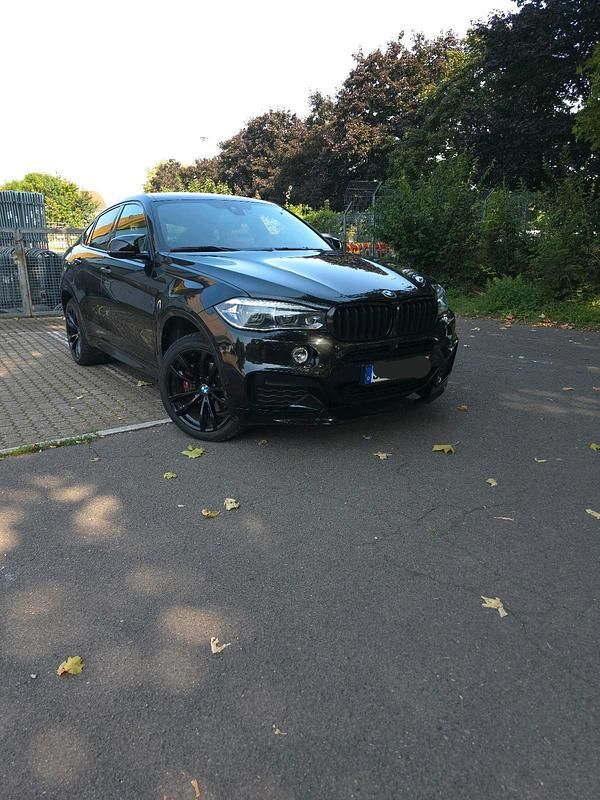 Schwarz Gebraucht 2018 BMW X6 SUV | 35.000 € (Fairer Preis) - Bild 1/4