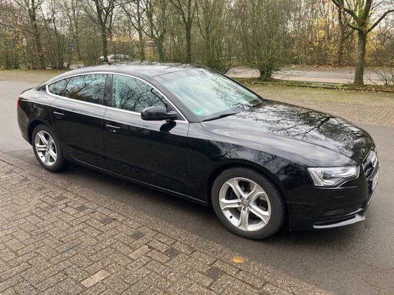 Schwarz Gebraucht 2014 Audi A5 Sportback Kleinwagen | 9.990 € (Superpreis) - Bild 1/4
