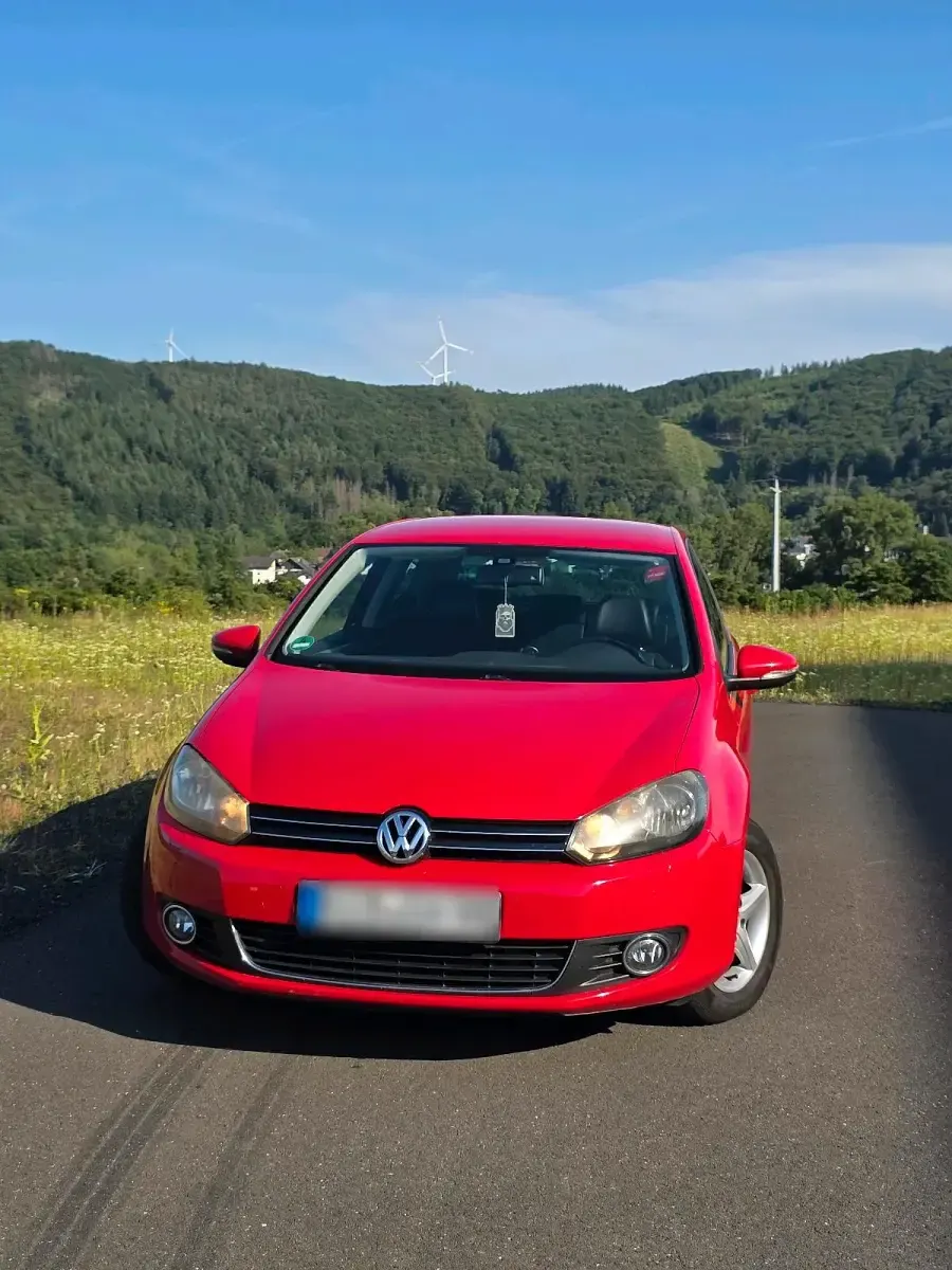 Gebraucht VW Golf 122 PS (89 kW) 2009 Rot Coupé