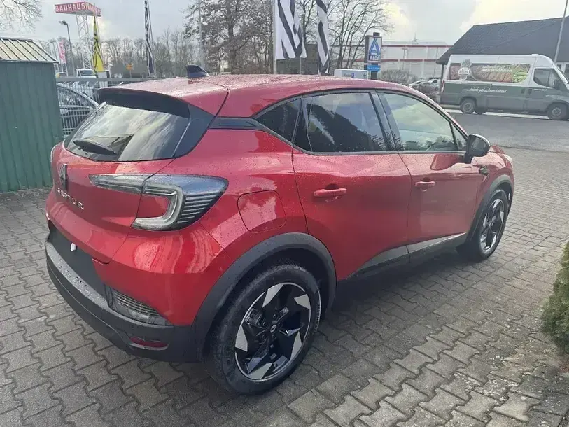 Neu Renault Captur Techno 91 PS (66 kW) 2025 Dezirrot metallic SUV