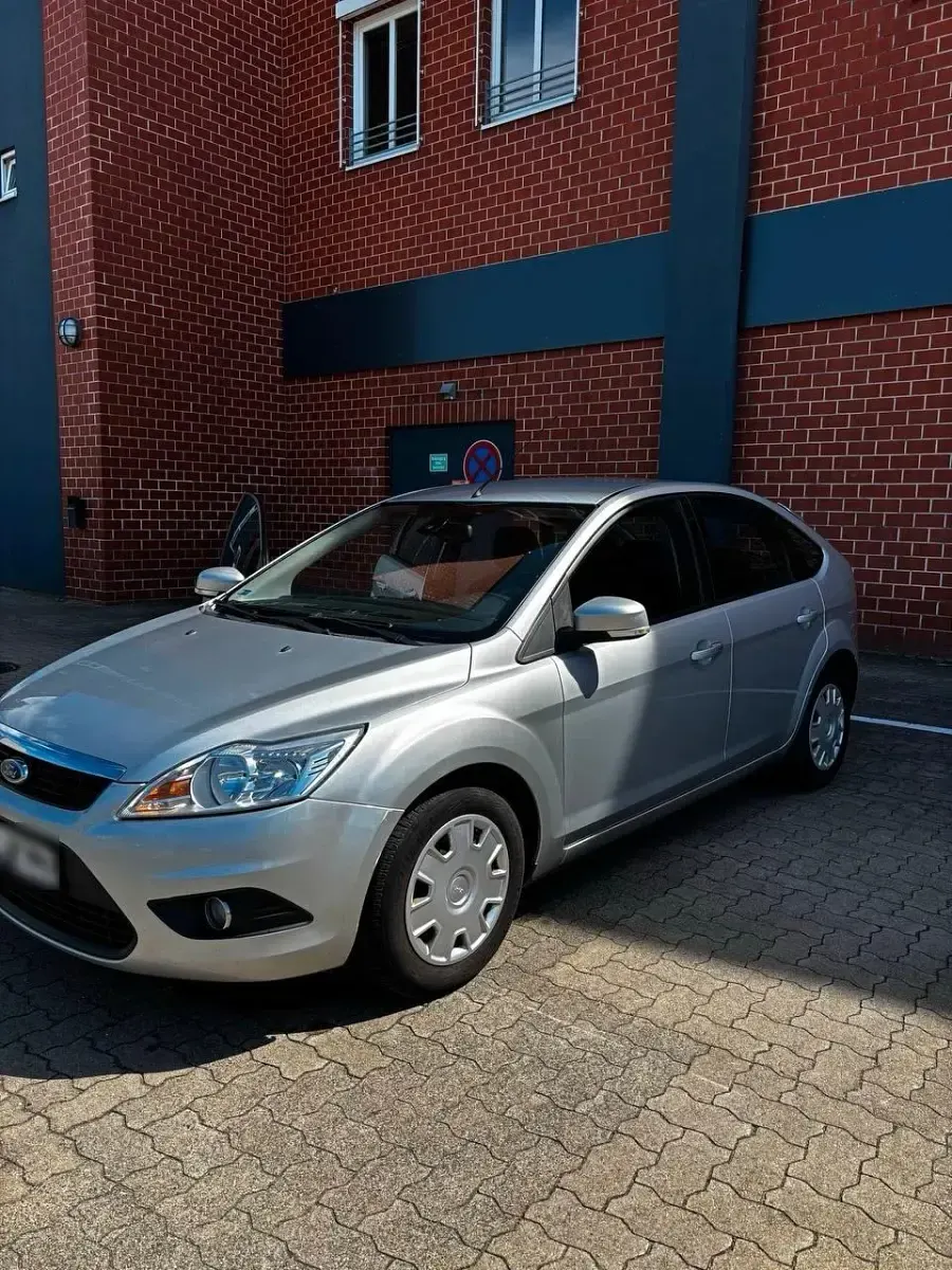 Usata Ford Focus 101 CV (74 kW) 2008 Grigio Utilitaria