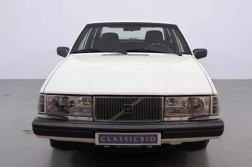 Gebraucht Volvo 940 165 PS (121 kW) 1990 Weiß Limousine