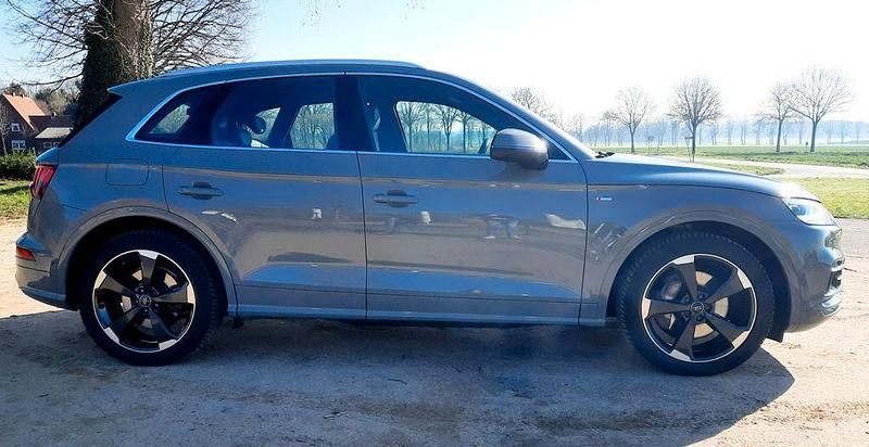 Gebraucht Audi Q5 S-Line 367 PS (269 kW) 2020 Grau SUV