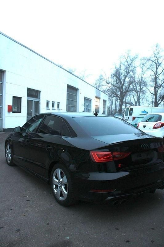 Gebraucht Audi S3 Ambiente 300 PS (220 kW) 2014 Schwarz Limousine