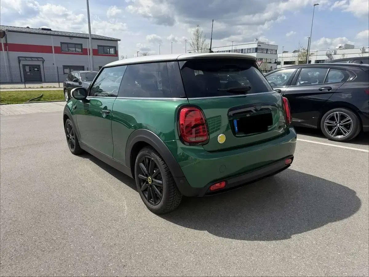 Gebraucht Mini Cooper SE 135 kW (184 PS) 2024 Kleinwagen