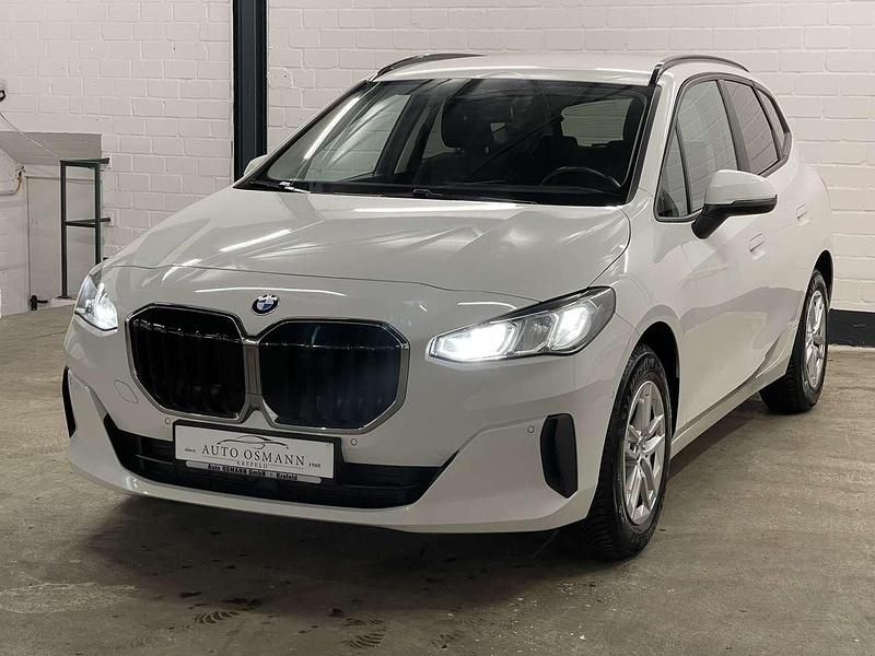 Gebraucht BMW 218 150 PS (110 kW) 2023 Alpinweiss iii Van / Kleinbus