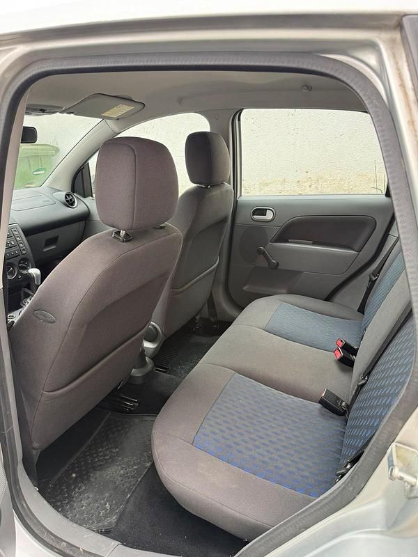 Gebraucht Ford Fiesta 100 PS (73 kW) 2002 Grau Kleinwagen