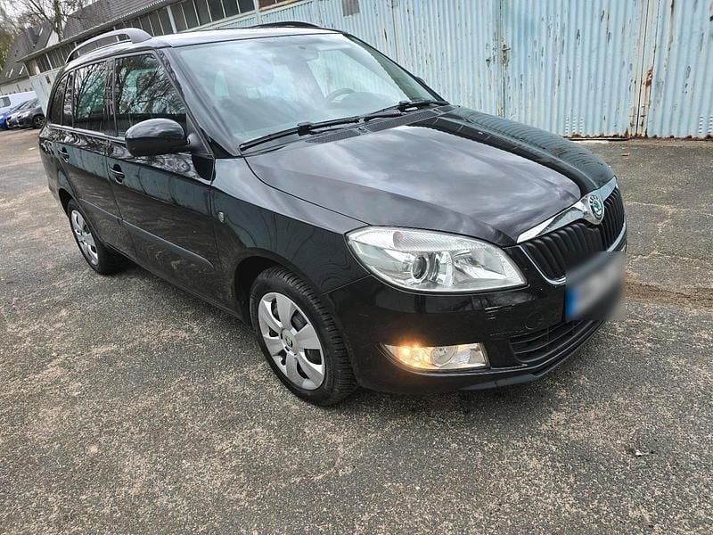 Gebraucht Skoda Fabia 75 PS (55 kW) 2015 Schwarz Kombi