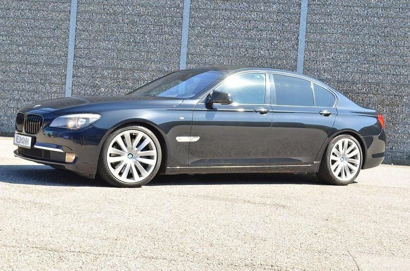 Gebraucht BMW 750L M Sport 408 PS (300 kW) 2010 Schwarz Limousine