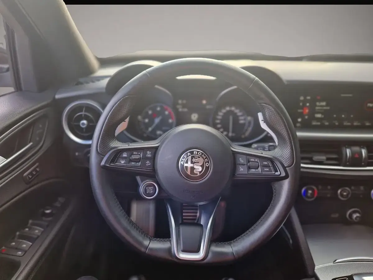 Gebraucht Alfa Romeo Stelvio Veloce 209 PS (153 kW) 2020 Manufacturer SUV
