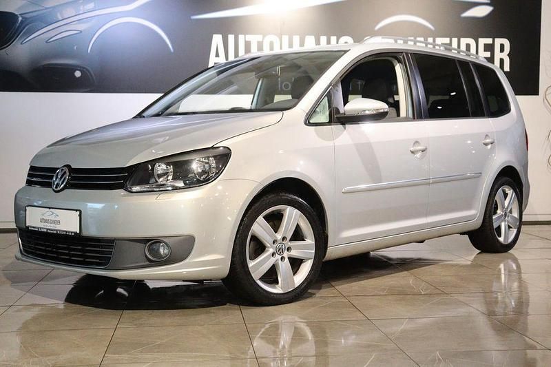 Gold Gebraucht 2011 VW Touran Highline Van / Kleinbus | 8.650 € (Etwas zu teuer) - Bild 1/4