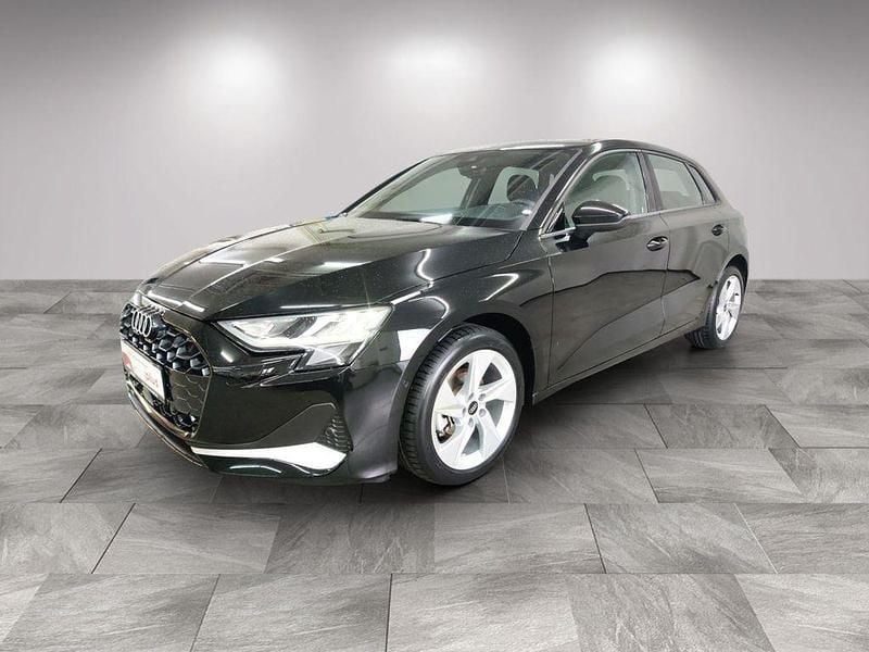 Second-hand Audi A3 Advanced Plus 116 CP (85 kW) 2025 Negru Berlinǎ