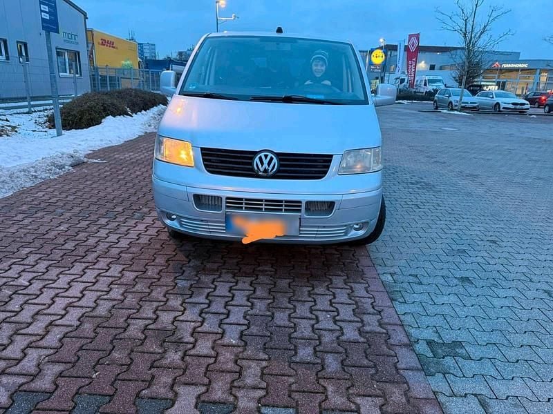 Gebraucht VW T5 131 PS (96 kW) 2010 Silber Van