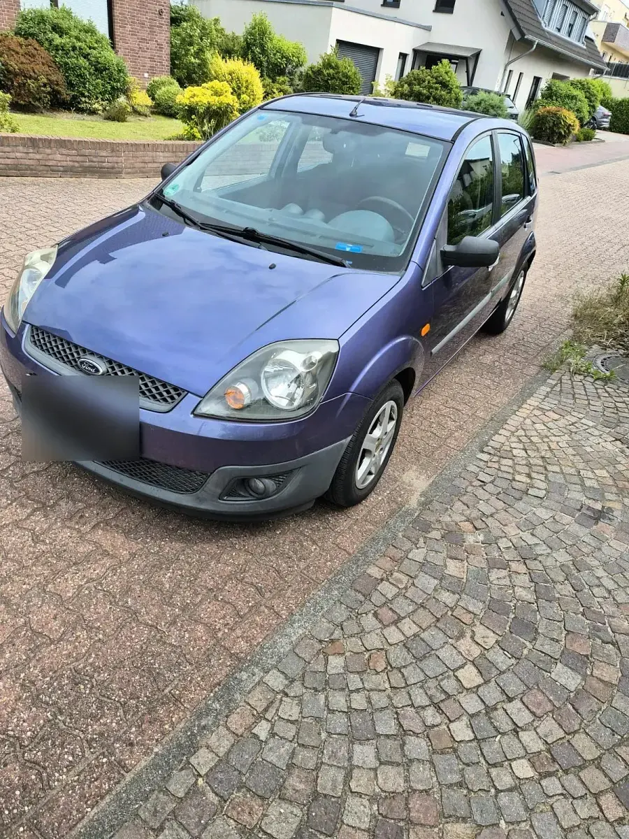 Gebraucht Ford Fiesta 70 PS (51 kW) 2006 Violet Kleinwagen