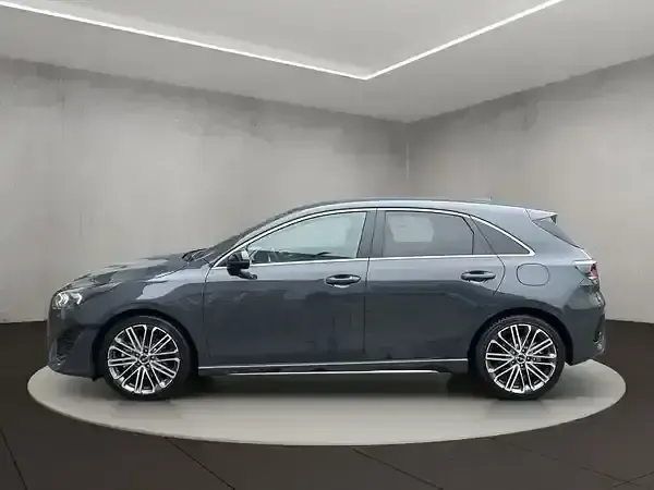 Nowe Kia Ceed 140 KM (102 kW) 2026 (h8g) pentametal met. Hatchback