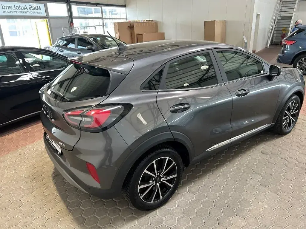 Gebraucht Ford Puma Titanium 125 PS (91 kW) 2023 Grau SUV