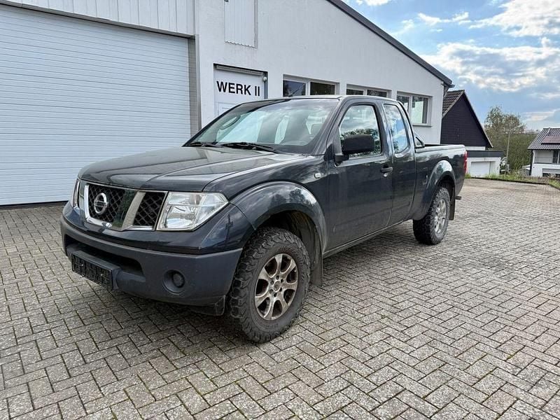Gebraucht Nissan Navara XE 171 PS (125 kW) 2007 Graphitgrau mineraleffekt Pickup