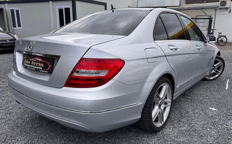 Gebraucht Mercedes C180 156 PS (114 kW) 2012 Silber Limousine