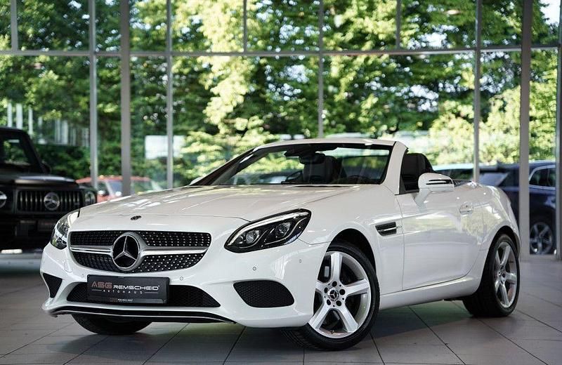 Andere Gebraucht 2017 Mercedes SLC200 Cabrio | 26.900 € (Fairer Preis) - Bild 1/3