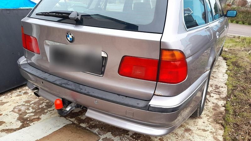 Gebraucht BMW 523 170 PS (125 kW) 1998 Silber Kombi