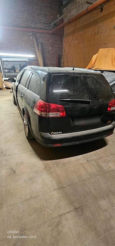 Gebraucht Opel Vectra 150 PS (110 kW) 2008 Schwarz Kombi