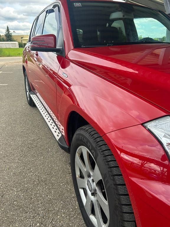 Gebraucht Mercedes GLK200 143 PS (105 kW) 2011 Rot SUV