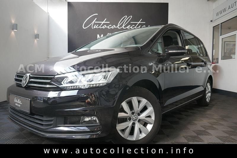 Schwarz Gebraucht 2018 VW Touran Van / Kleinbus | 17.997 € (Guter Preis) - Bild 1/4