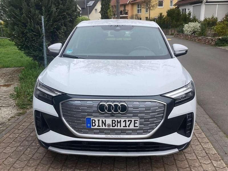 Gebraucht Audi Q4 Sportback e-tron Advanced 210 kW (286 PS) 2024 Weiß SUV