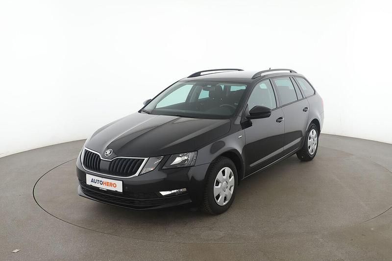 Schwarz Gebraucht 2018 Skoda Octavia Clever Kombi | 15.180 € (Fairer Preis) - Bild 1/3