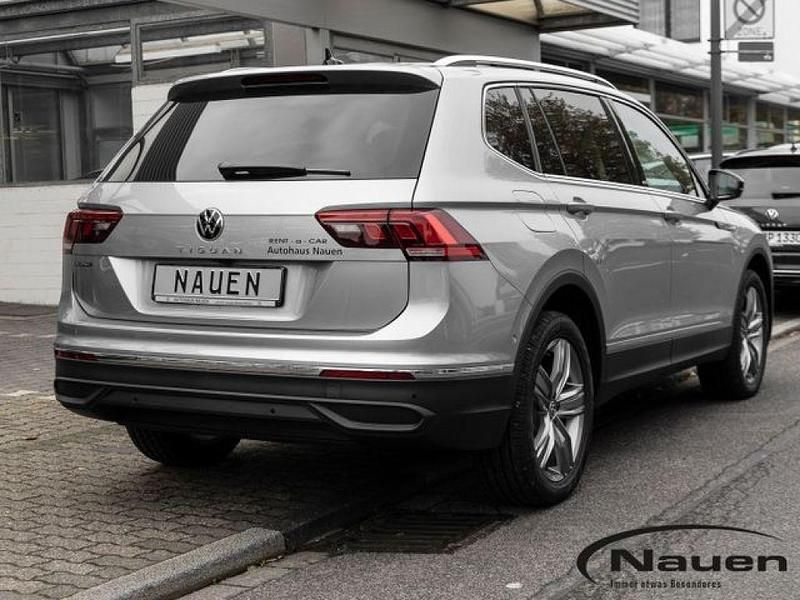Gebraucht VW Tiguan Allspace Move 150 PS (110 kW) 2025 Pyritsilber metallic (metallic) SUV