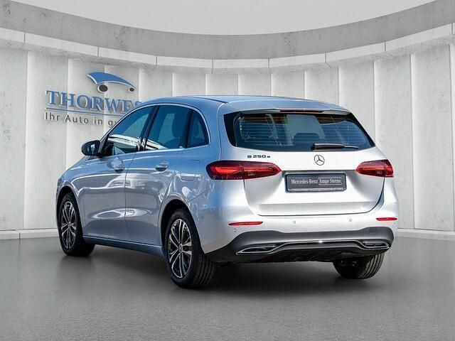 Gebraucht Mercedes B250e Progressive 163 PS (119 kW) 2023 Silber Kleinwagen