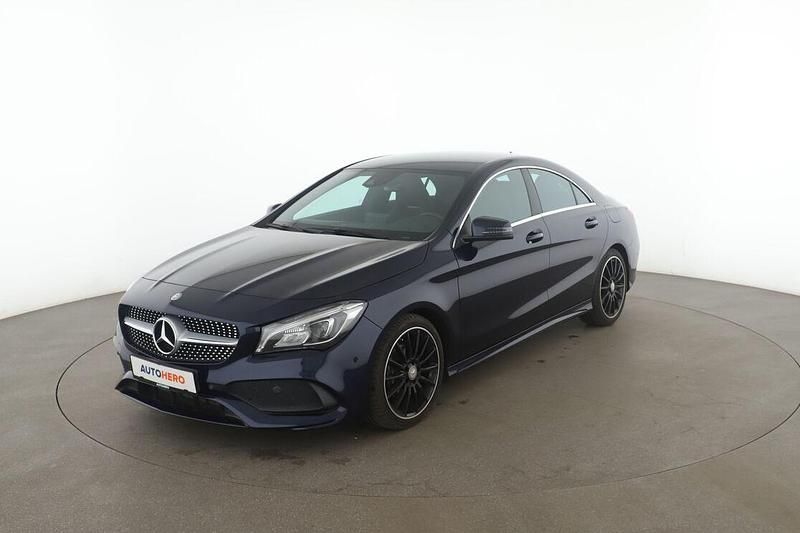 Blau Gebraucht 2016 Mercedes CLA200 AMG line Limousine | 18.050 € (Fairer Preis) - Bild 1/3