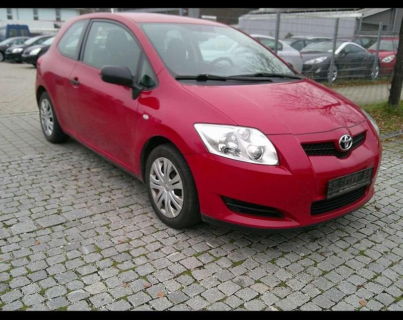 Gebraucht Toyota Auris Basis 97 PS (71 kW) 2007 Super red 3 Kleinwagen