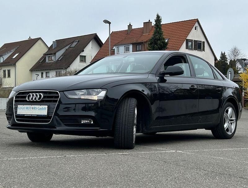Gebraucht Audi A4 Attraction 120 PS (88 kW) 2013 Schwarz Limousine