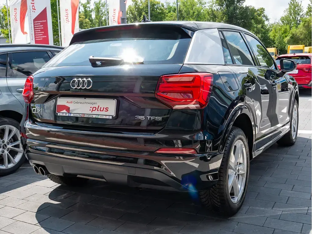 Gebraucht Audi Q2 Sport 150 PS (110 kW) 2019 Schwarz SUV
