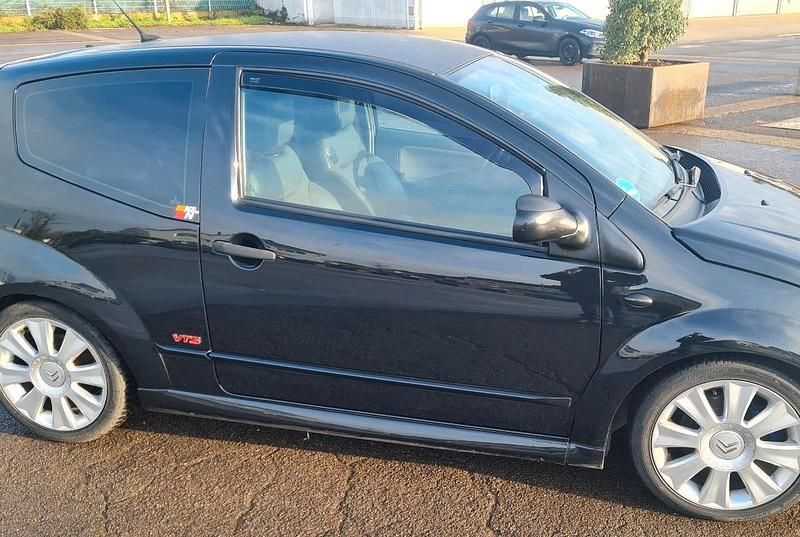 Schwarz Gebraucht 2008 Citroën C2 Kleinwagen | 3.990 € - Bild 1/4