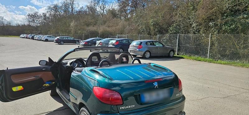 Gebraucht Peugeot 206 CC 80 PS (58 kW) 2000 Grün Cabrio