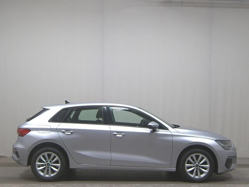 Silber Gebraucht 2022 Audi A3 | 16.480 € (Superpreis) - Bild 1/4
