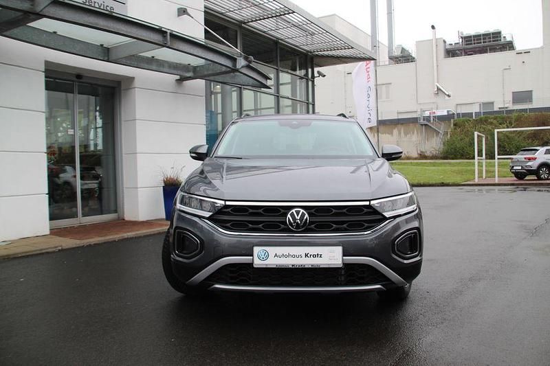Gebraucht VW T-Roc Life 116 PS (85 kW) 2024 Grau SUV