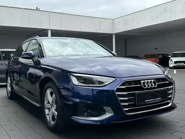 Second-hand Audi A4 Advanced Plus 163 CP (119 kW) 2021 Albastru Break