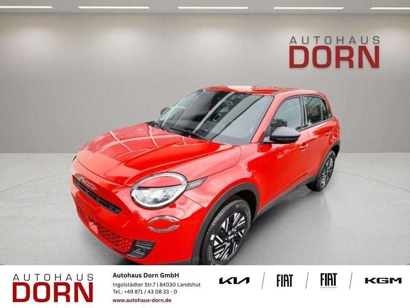 Gebraucht Fiat 600 101 PS (74 kW) 2025 Rot SUV