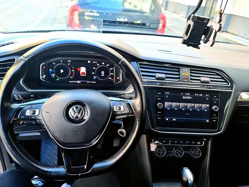 Gebraucht VW Tiguan Allspace 190 PS (139 kW) 2019 Grau SUV