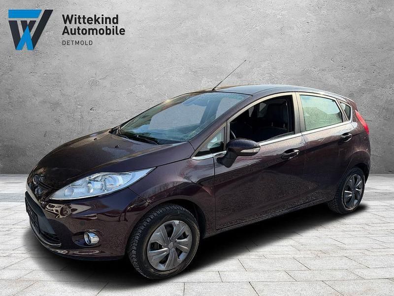 Gebraucht Ford Fiesta Titanium 82 PS (60 kW) 2010 Rot Kleinwagen